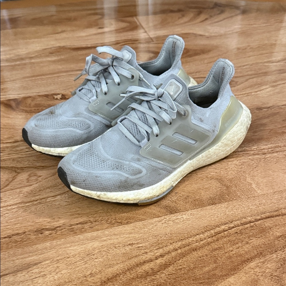 Gray Women Adidas used Ultraboost 22 sneakers.